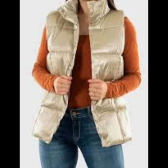 Down-filled puffer vest (XL) - Picture 2 of 6